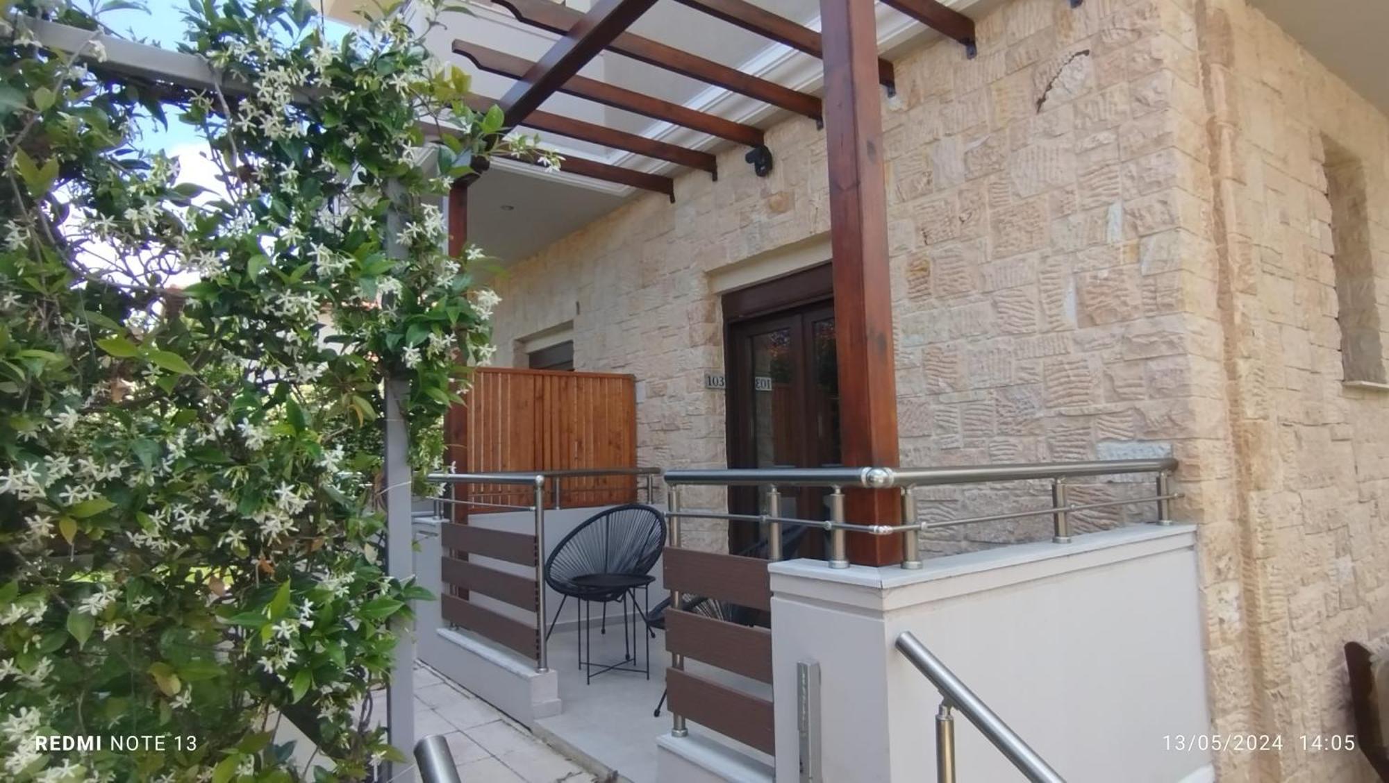 Mediterranean Holidays 伊里斯斯 外观 照片