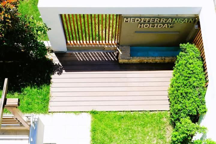 Mediterranean Holidays 伊里斯斯 外观 照片